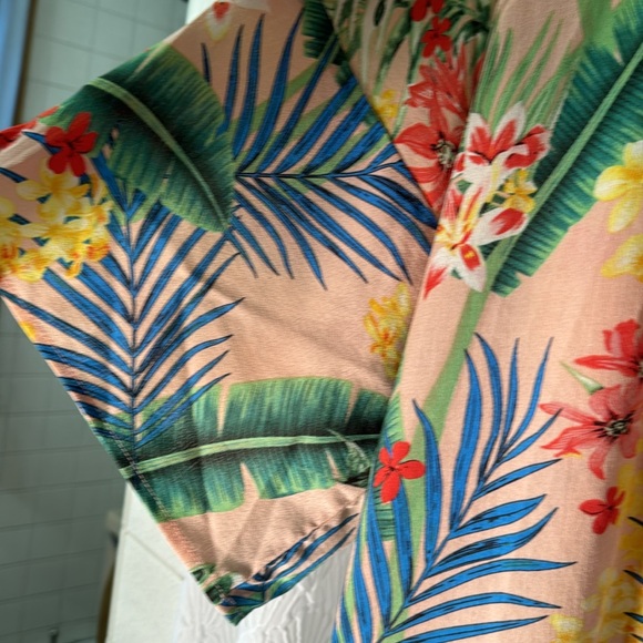Umgee tropical floral print light pink kimono shawl light weight swim coverup  M - Picture 5 of 9